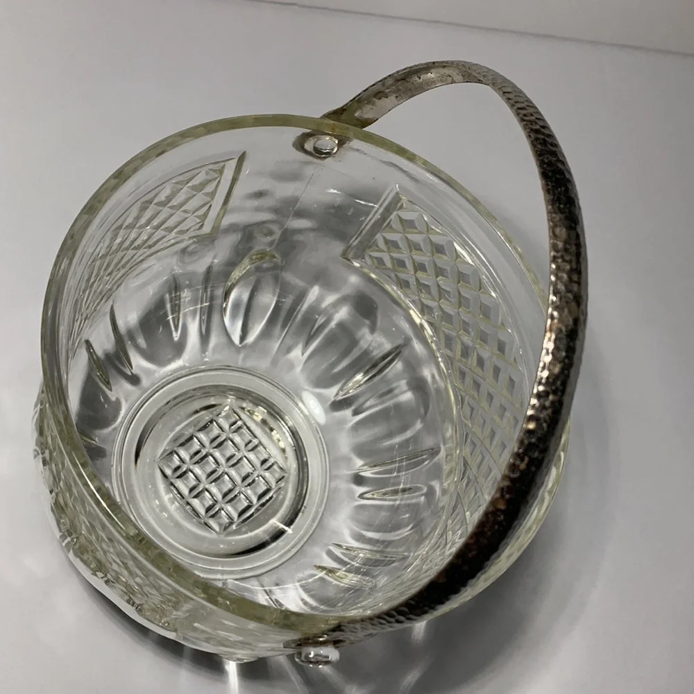 VTG MCM Ice Bucket Barware Pressed Glass Hammered AluminumHandle Diamond Pattern